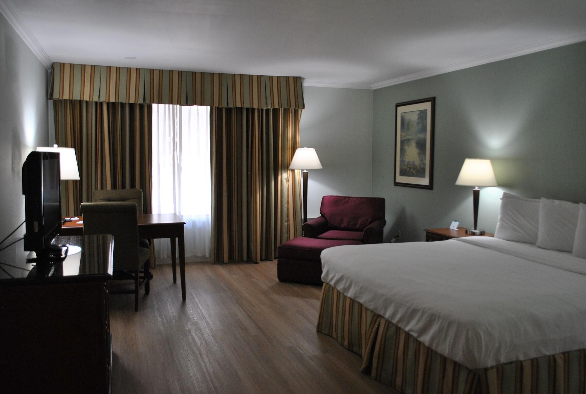 Hotel Piccadilly Fresno Exteriör bild